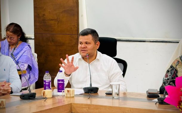 प्रभागातील नागरी समस्या तातडीने सोडवा - सभापती अभिषेक बारणे...