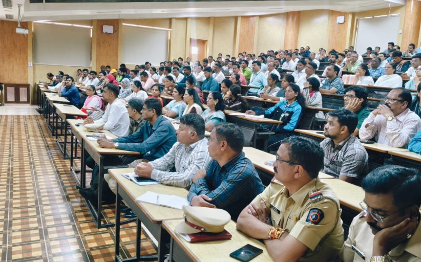 पोलिसांचा अमली पदार्थविरोधी जनजागृती कार्यक्रम...