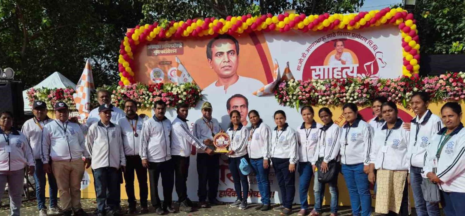 प्रमुख चौकात केले वाहतूक नियोजन; आयुक्तालयाच्या पोलीस अधिकाऱ्यांनी केले कौतुक...