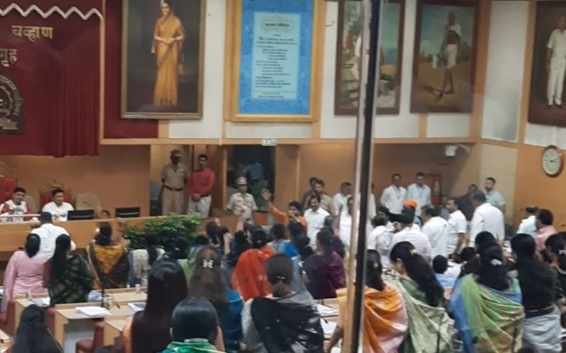 भाजपच्या गोंधळामुळे महापालिकेची सभा तहकूब..