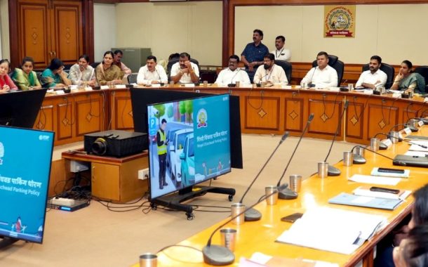 पिंपरी-चिंचवडमध्ये लवकरच 'स्मार्ट पार्किंग' धोरण; रस्त्यांवरील कोंडी फोडण्यासाठी महापालिकेचे पाऊल - अभिषेक बारणे...