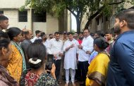 सेक्टर २२ मधील पूरस्थितीची महापौरांकडून पाहणी; पीसीएमसी कॉलनी दुरुस्तीचे आश्वासन...