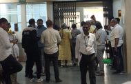 आयुक्तांच्या भेटीसाठी आलेल्या नागरिकांना प्रतीक्षेचा फटका...