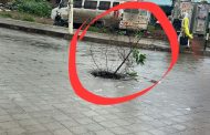 रहाटणीतील शिवाजी चौकात मोठा खड्डा; अपघाताचा धोका...