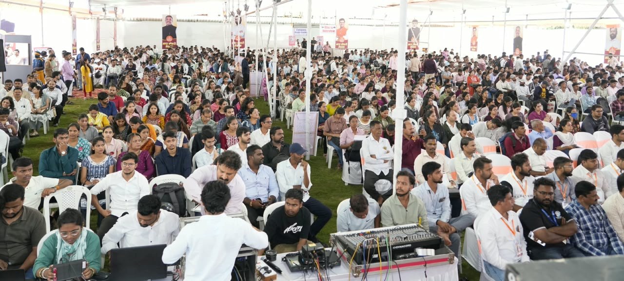 शिवसेनेच्या रोजगार मेळाव्यात ७,५०० हून अधिक युवक-युवती...