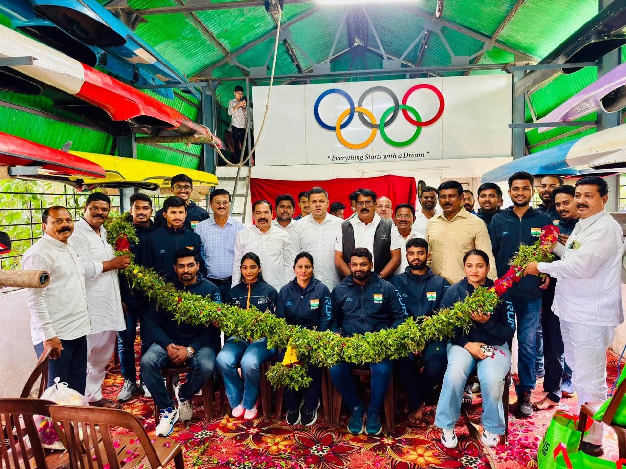 अभिषेक बारणे यांच्या पुढाकारातून पिंपरी-चिंचवडच्या खेळाडूंचा गौरव.. 
