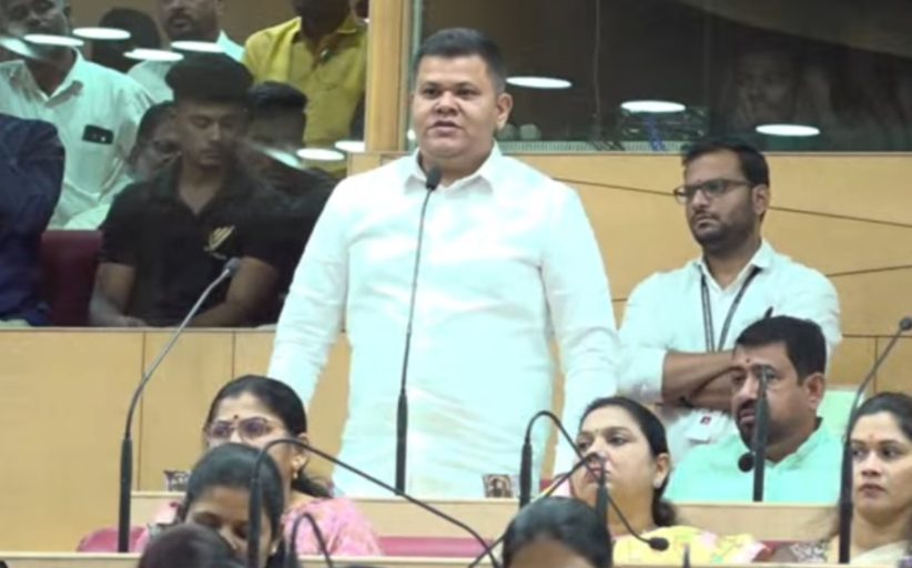 पिंपरी-चिंचवडमधील विकासकामांना गती द्या..