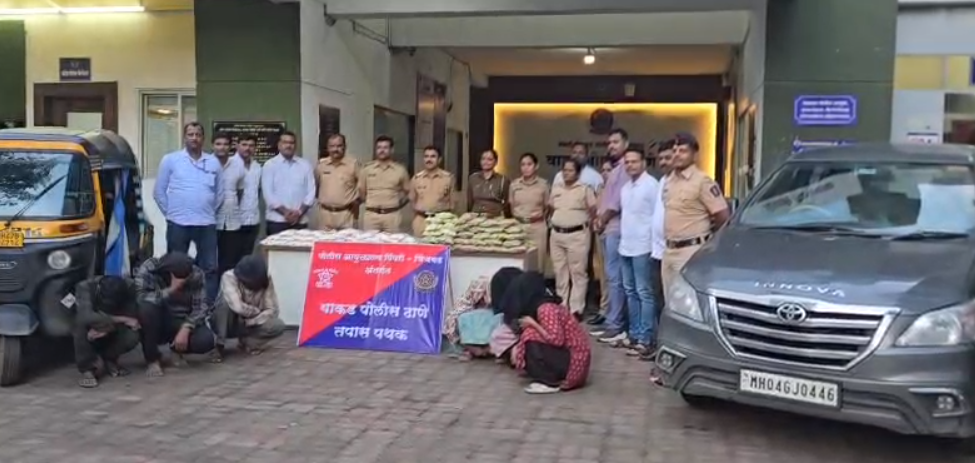 स्टार बाझारमध्ये महागड्या वस्तूंची चोरी करणारी सराईत टोळी जेरबंद...