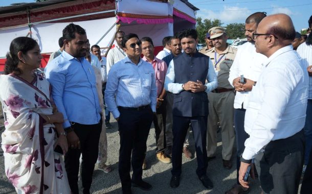 विसर्जन घाटांवर महापौर रवि लांडगे यांची पाहणी...