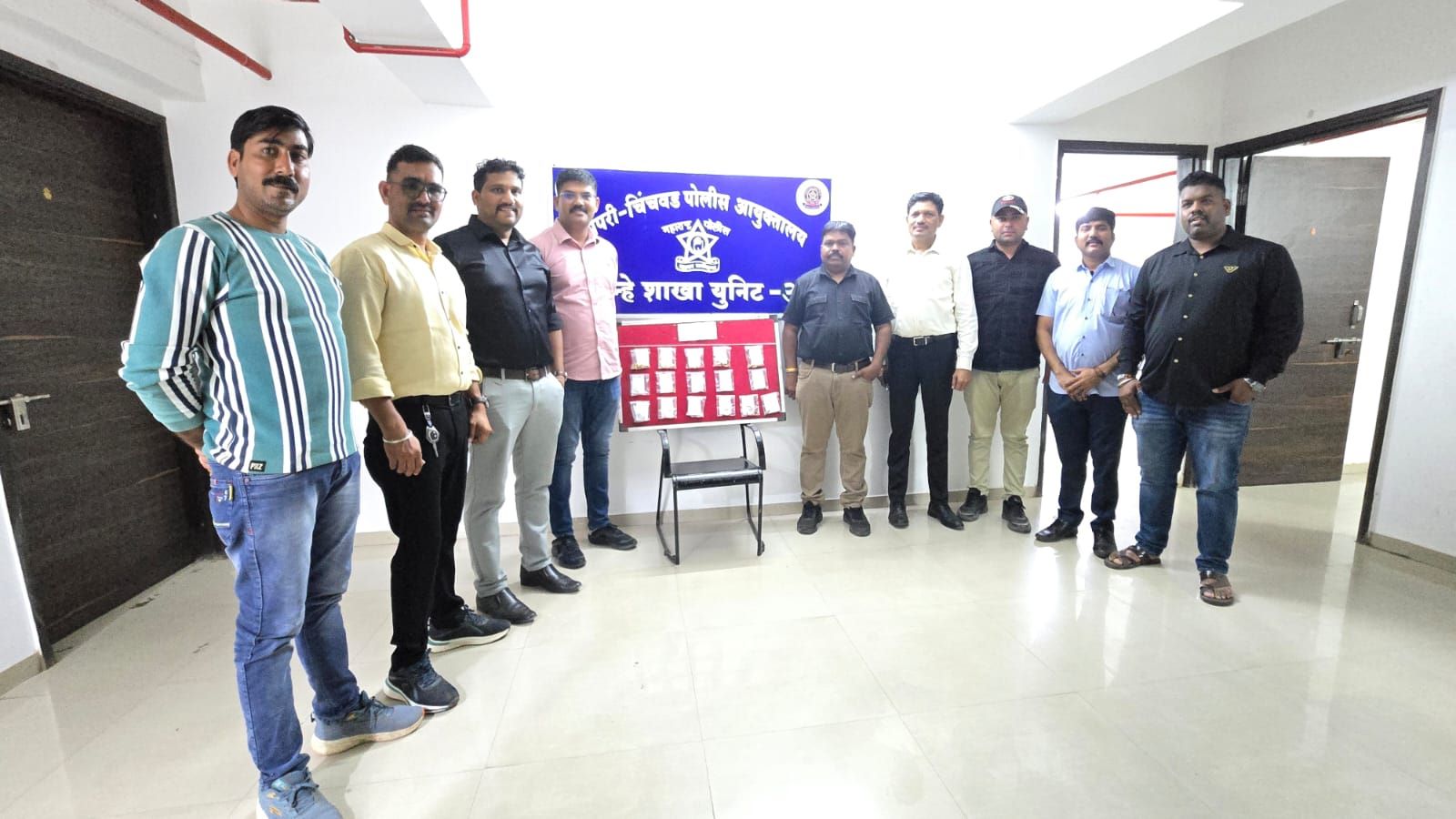 दागिने लपविण्याची शक्कल पत्नीच्या अंगलट; पोलीसांना मनस्ताप...