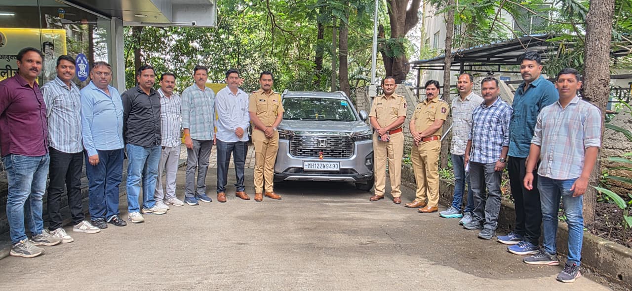 शेअर बाजारातील तोटा भरून काढण्यासाठी कार चोरी..