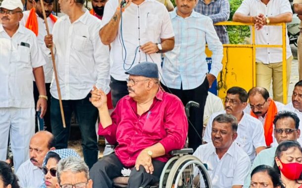 ज्ञानेश कुमारची हकालपट्टी करा, एसआयआर रद्द करा..