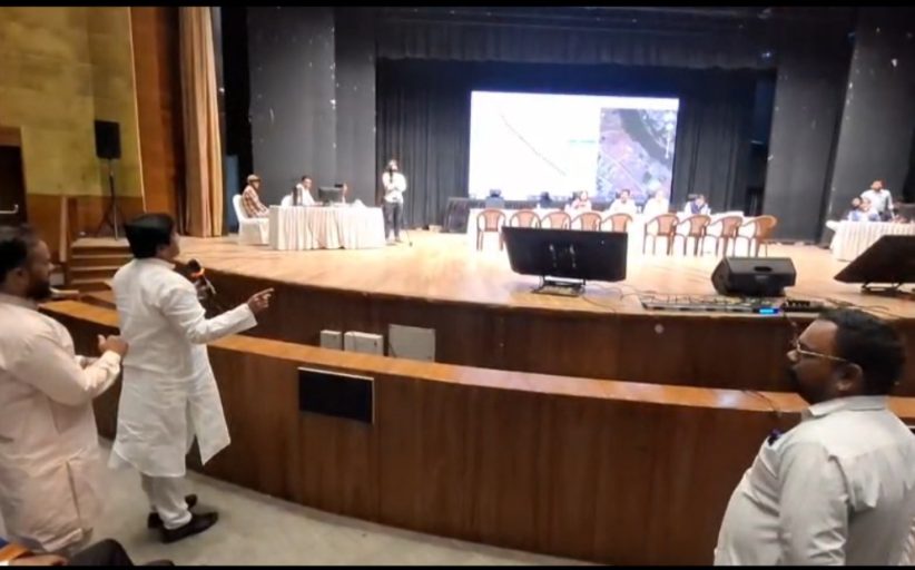 कब्रस्तानासाठी खासगी जागेचा सल्ला कशासाठी?..